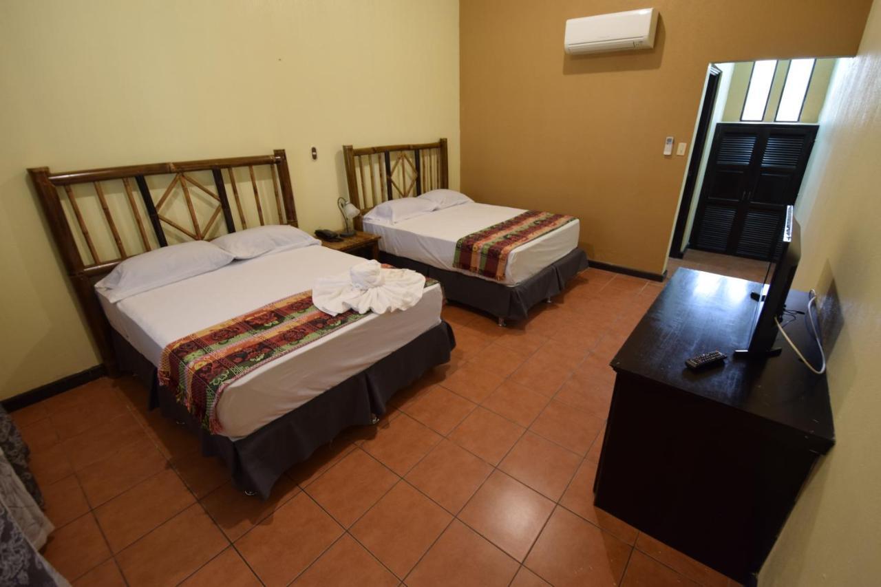Zafra Hotel Реталхулеу Екстериор снимка