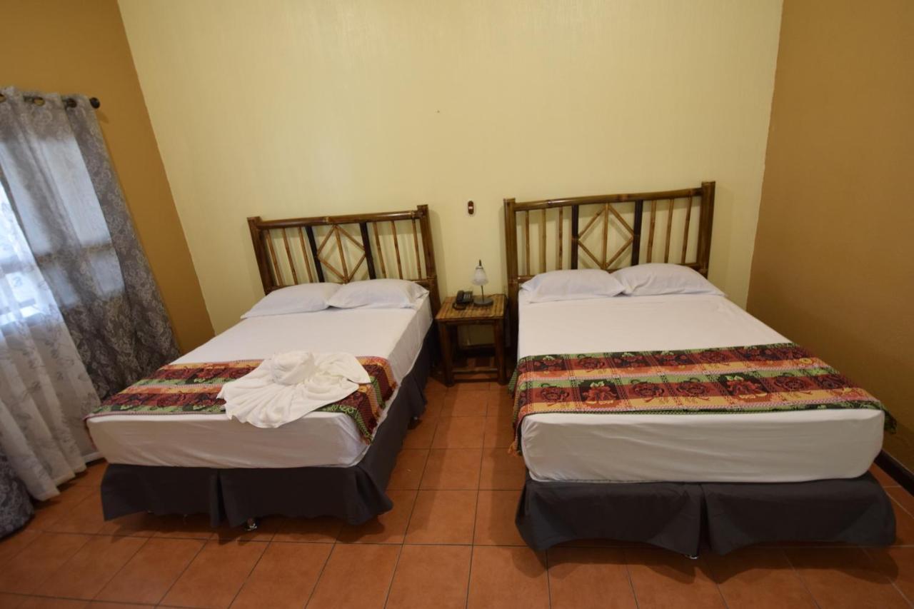 Zafra Hotel Реталхулеу Екстериор снимка