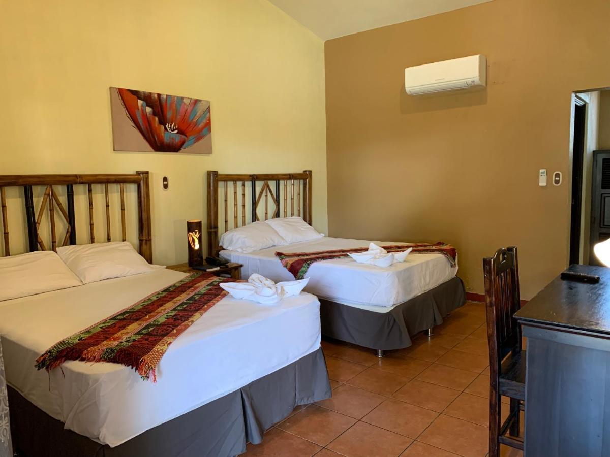 Zafra Hotel Реталхулеу Екстериор снимка