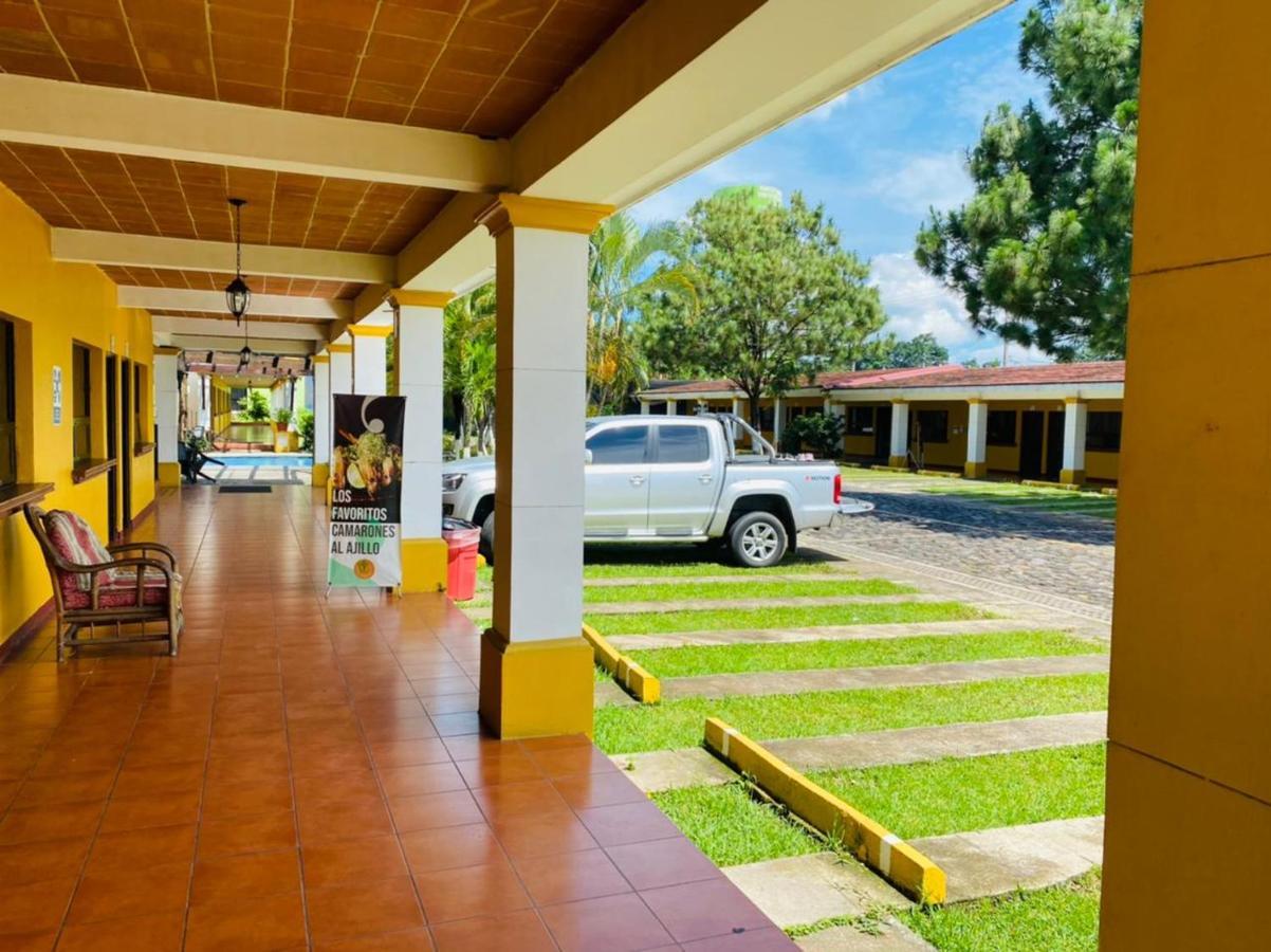 Zafra Hotel Реталхулеу Екстериор снимка
